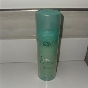 Wella Volume Boost Mousse in Teal